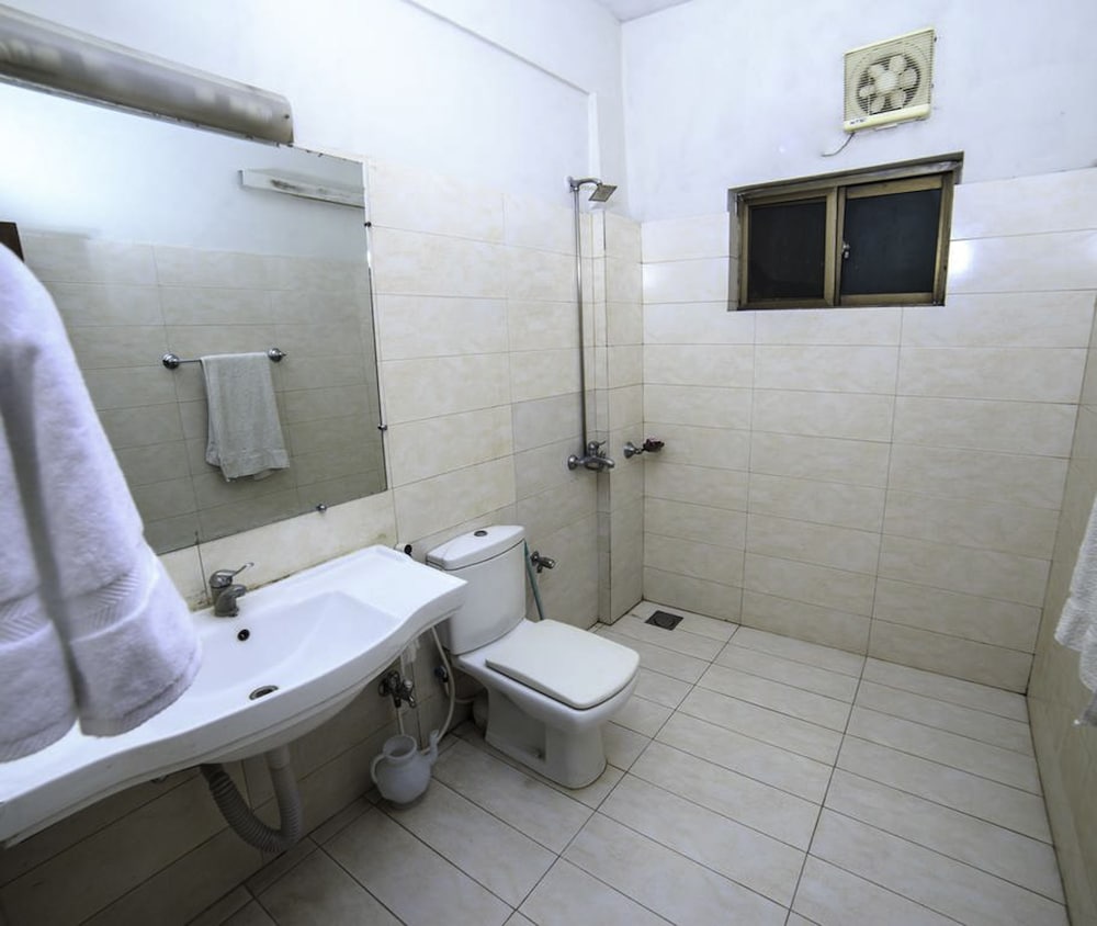 Deluxe Double Room - Photo 8