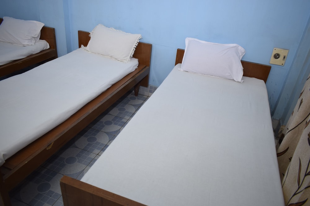Basic Triple Room - Photo 2