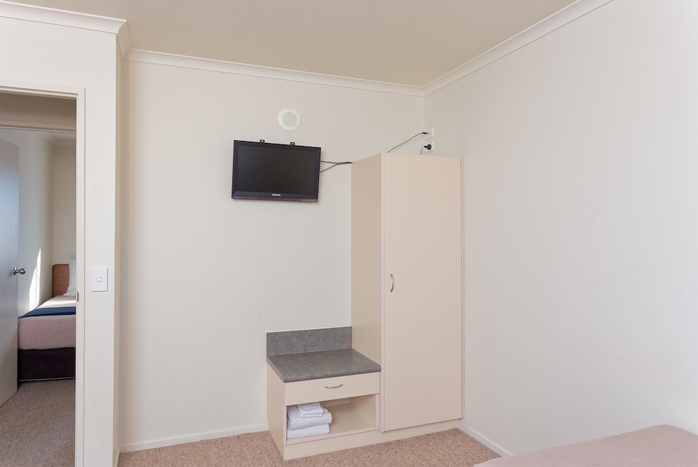 Three Bedroom Suite photo 1