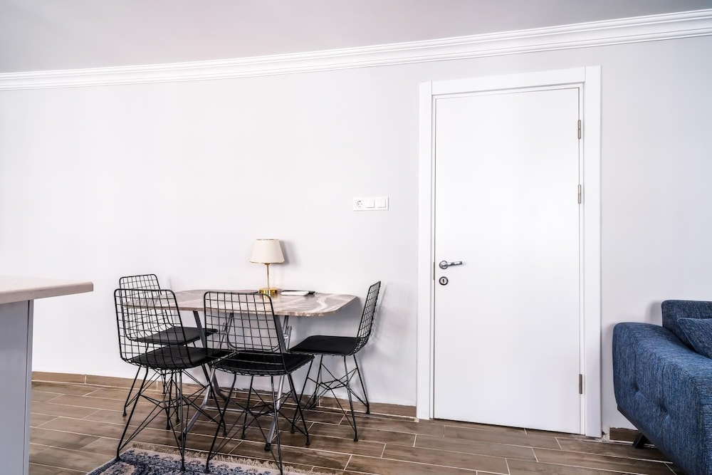 Apartment photo 3