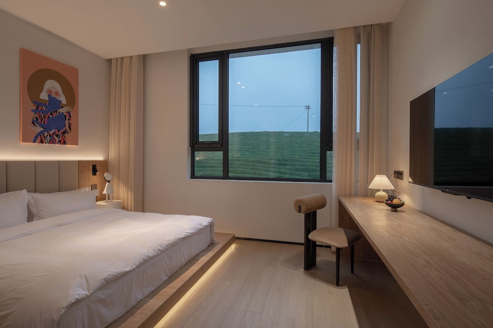 Classic Double Room, Mountain View