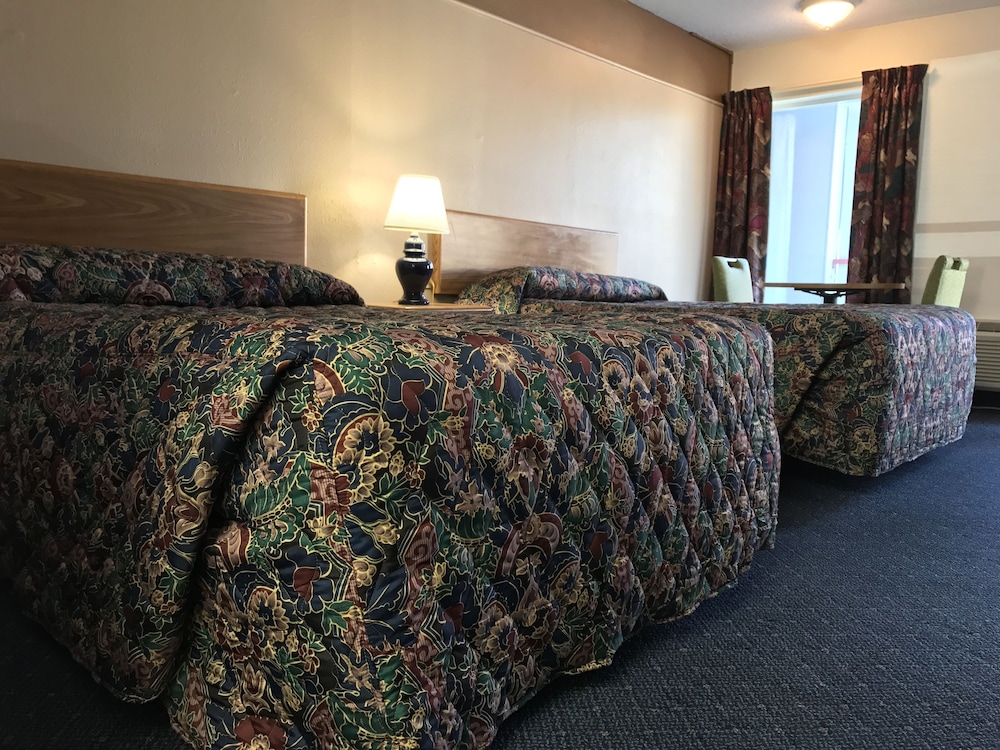 Smoking, Standard Room, 2 Double Beds photo 2