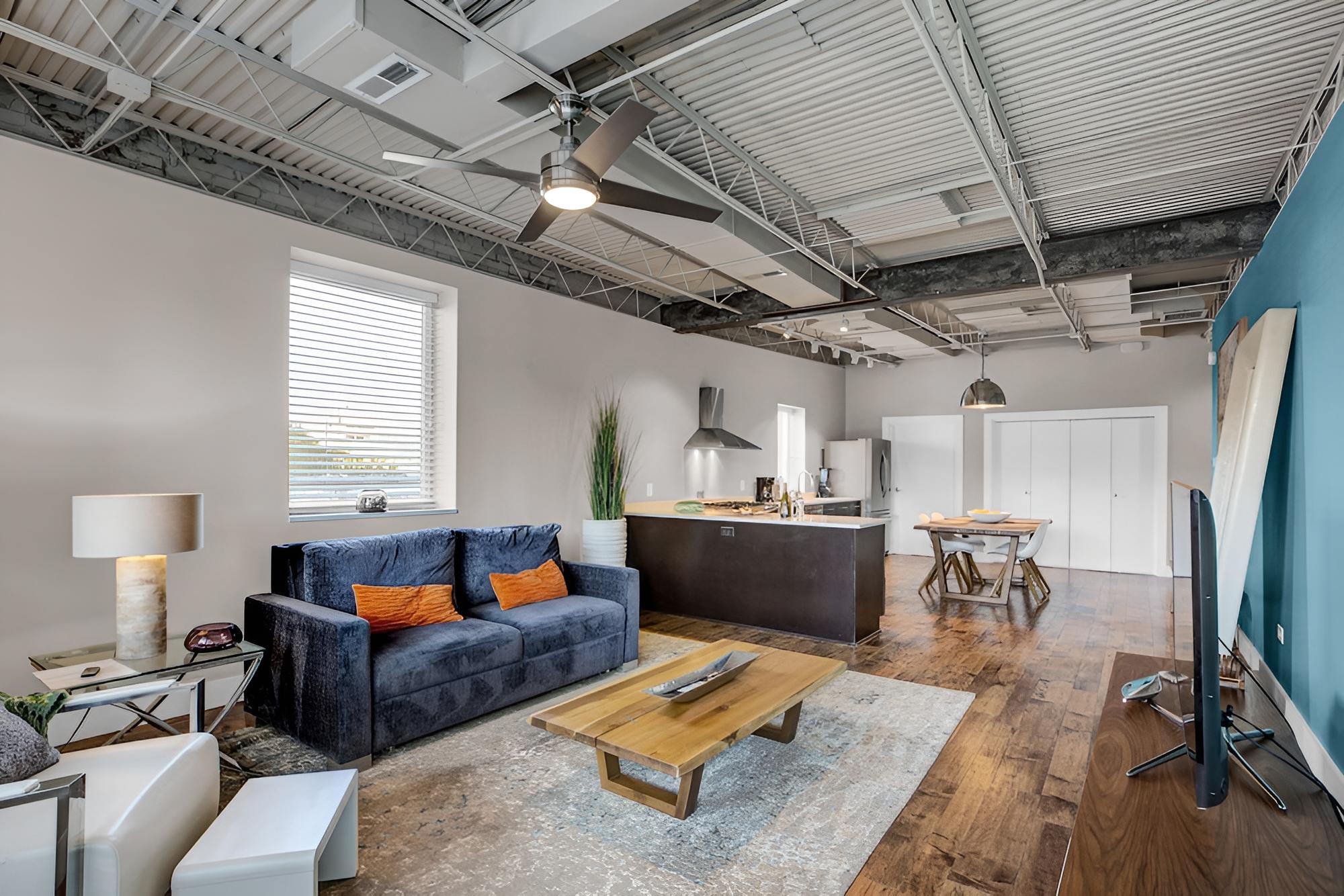 Signature Condo, City View photo 1