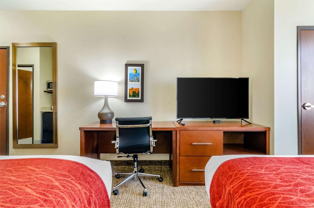 Standard Room, 2 Queen Beds, Non Smoking photo 1