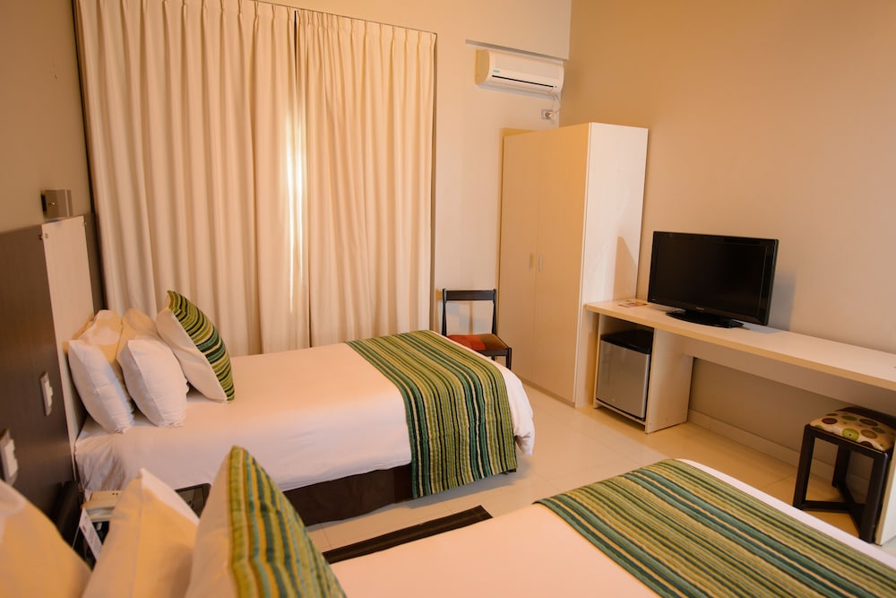 Standard Room, 2 Twin Beds photo 2