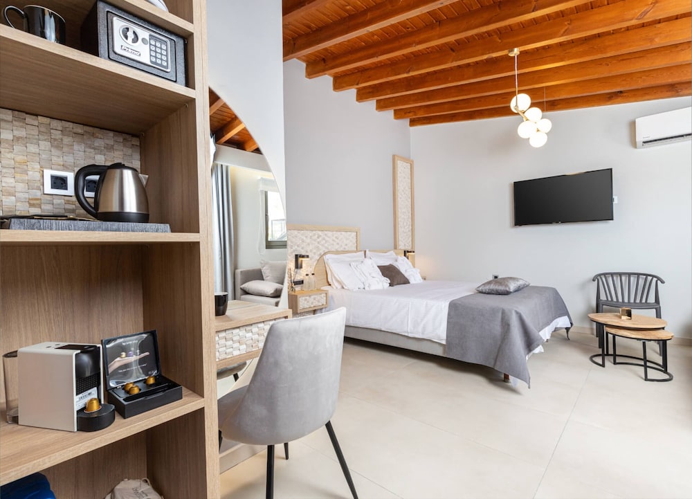 The Loft - Private Terrace Deluxe Suite