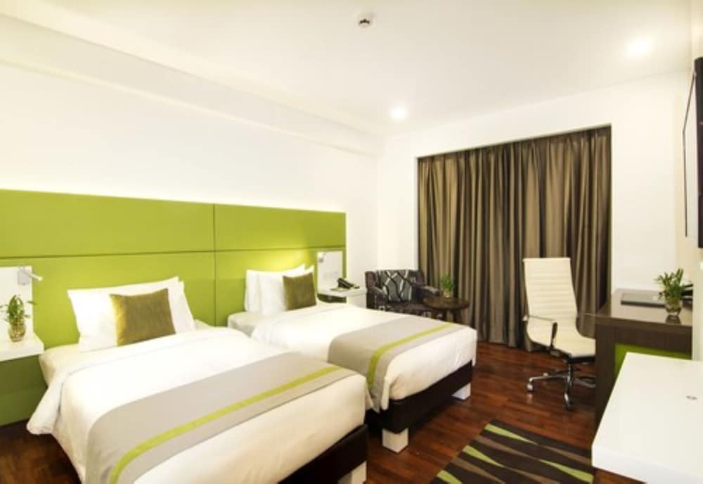 Superior Room With Complementary 2 Piece Laundry photo 2