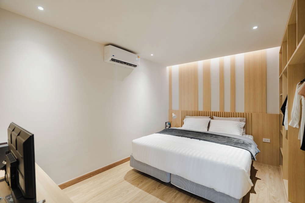 Exclusive Double Room, Balcony, City View