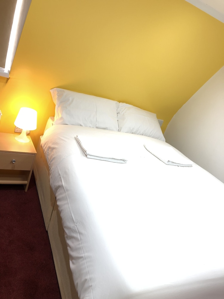 Classic Double Room, 1 Double Bed, Non Smoking, Private Bathroom