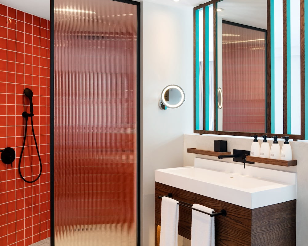 POOL PLUS ROOM photo 2
