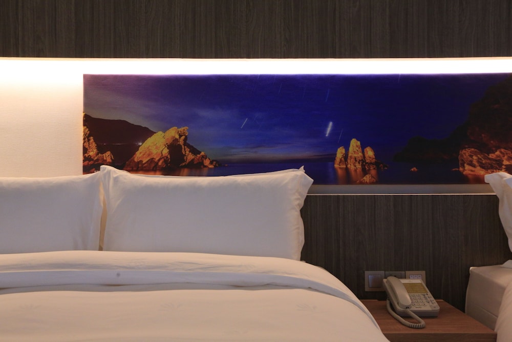 Panoramic Twin Room, 2 Queen Beds, Accessible photo 3