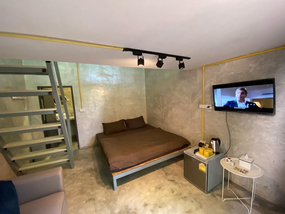 Family Quadruple Room (B1)