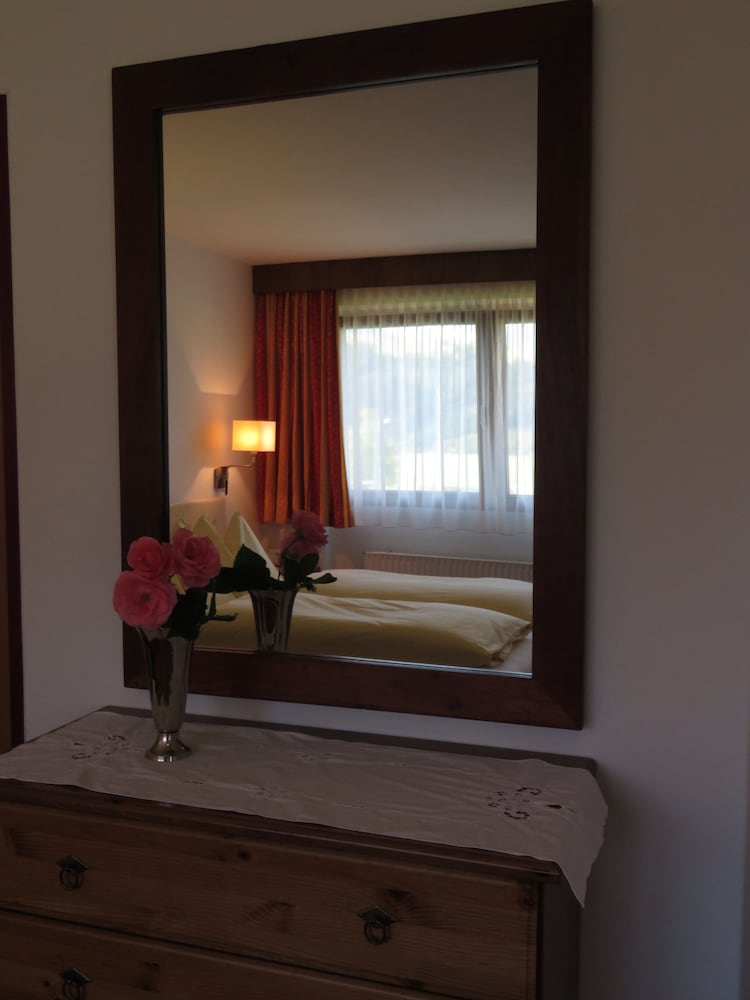 Comfort Double or Twin Room, Non Smoking photo 3