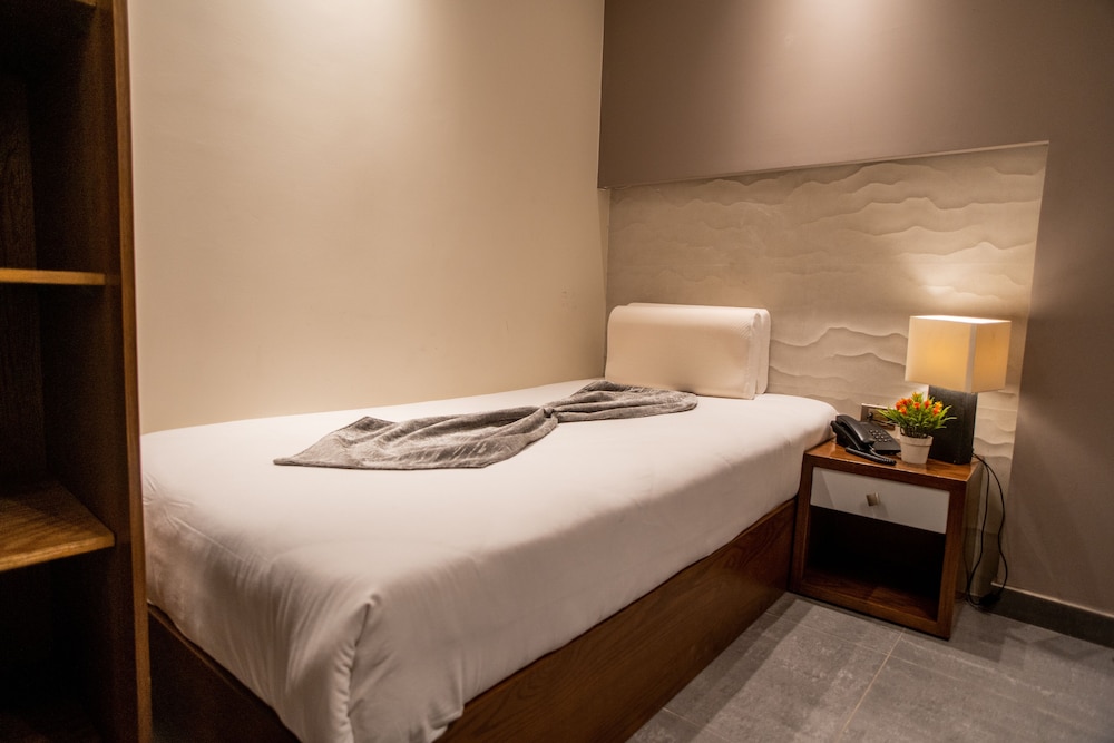 Superior Triple Room photo 2