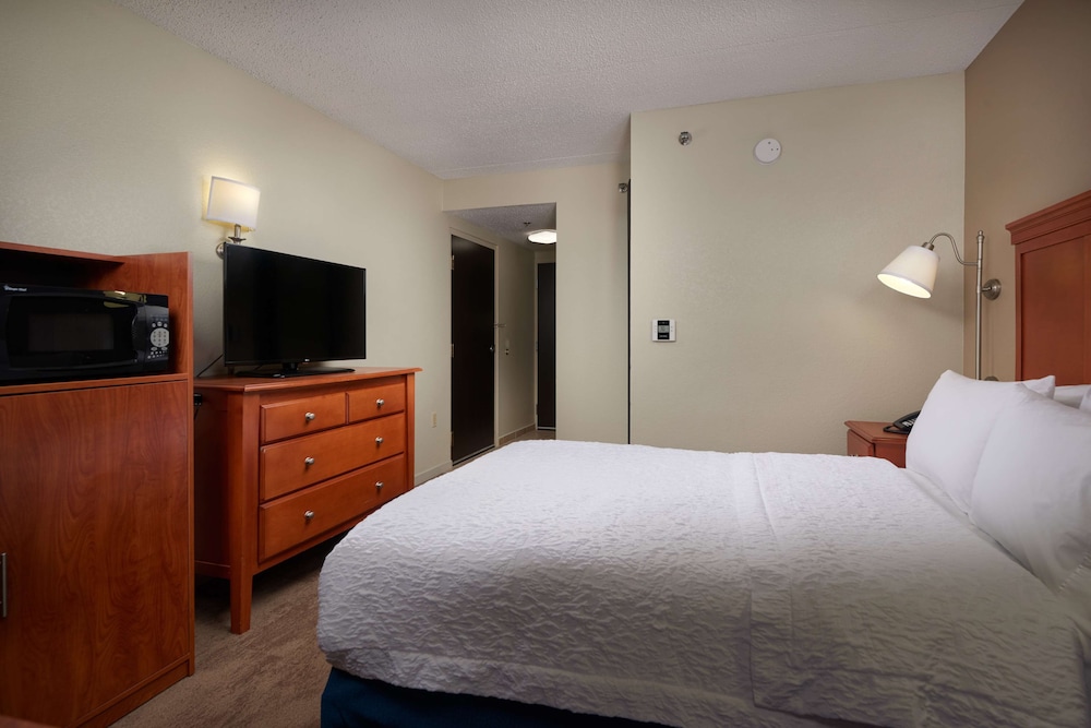 Room, 1 Double Bed, Accessible, Non Smoking - Photo 2
