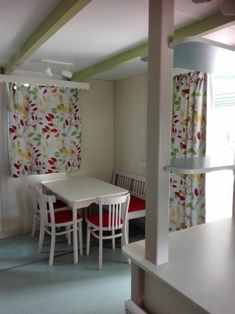 Bungalow, 2 Bedrooms, Terrace (Club 5 pax) photo 2