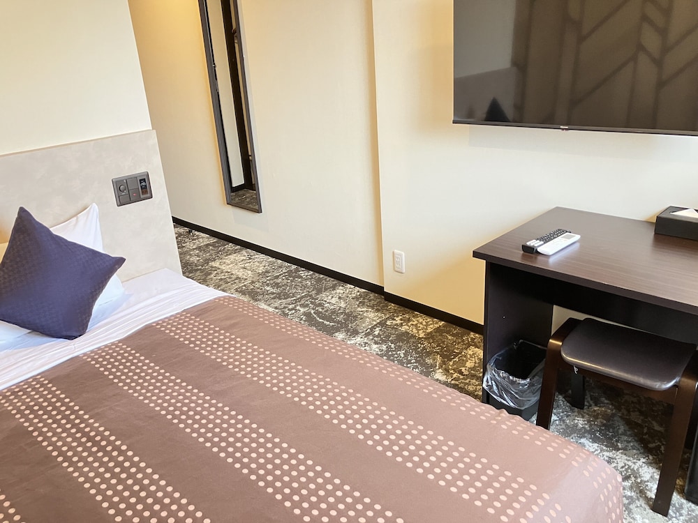 Economy Double Room, Smoking