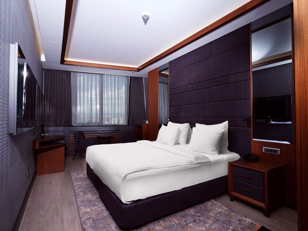 Standard Room, Non Smoking (Square View) - Photo 8