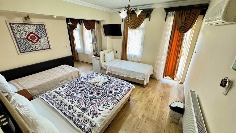 Deluxe Quadruple Room photo 1