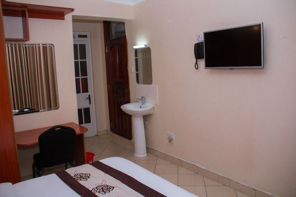 Elite Double Room, 1 Queen Bed, Non Smoking photo 2