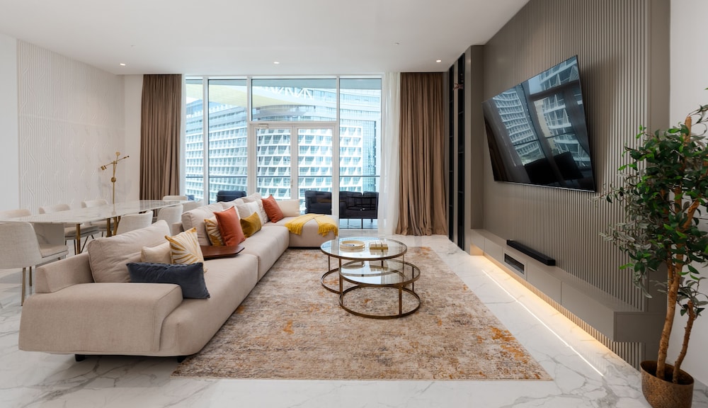 Presidential Apartment, 3 Bedrooms, Partial Sea View photo 1