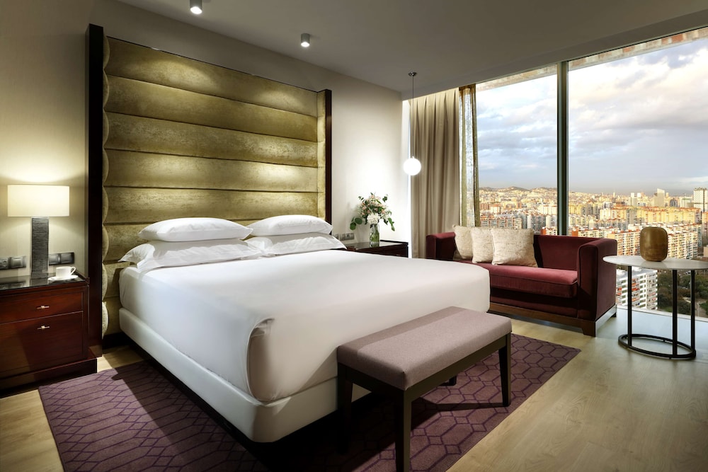 Club Room, 1 King Bed