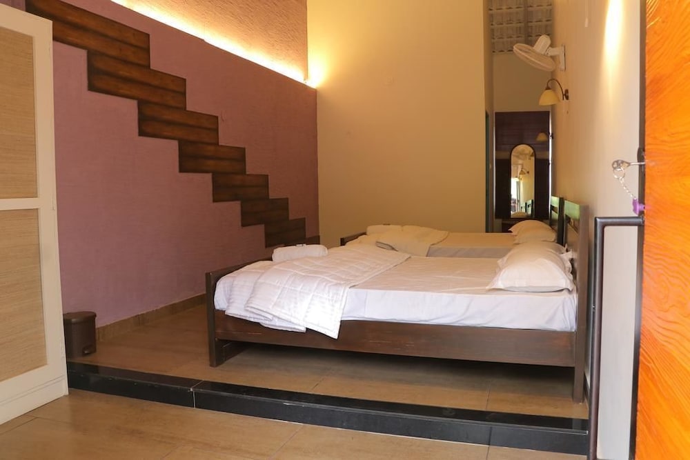 Deluxe Room, 2 Twin Beds photo 1