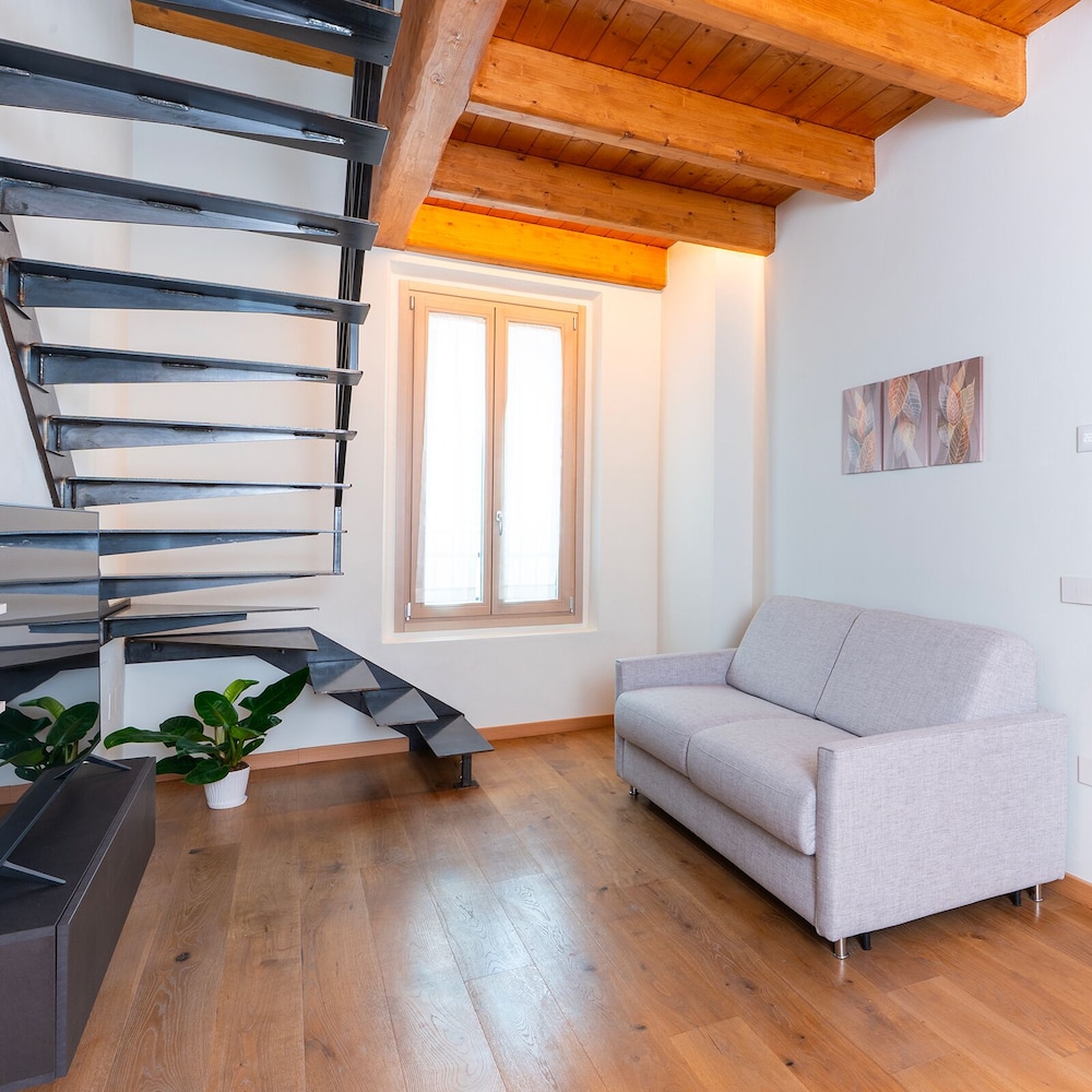 Comfort Apartment, City View