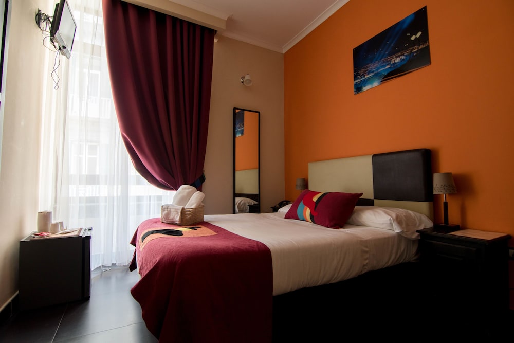 Single Room, City View photo 3