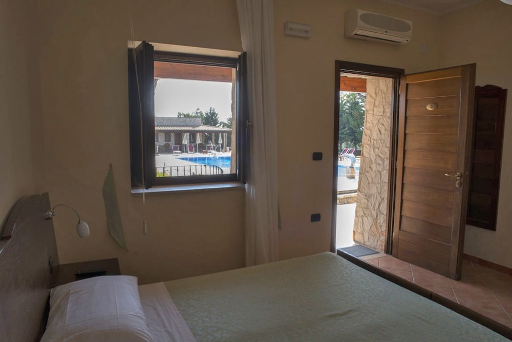 Superior Double Room - Photo 4