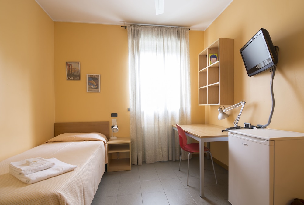Classic Single Room