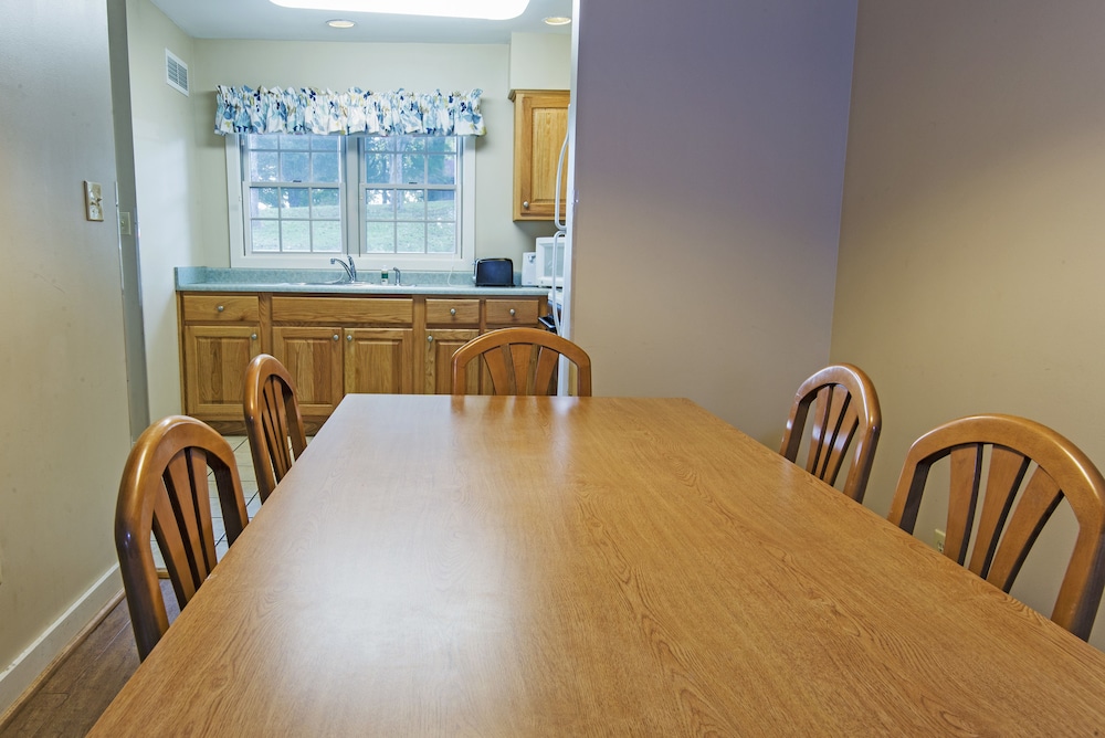 Standard Cottage, 2 Bedrooms, 2 Bathrooms, Lakeside photo 3