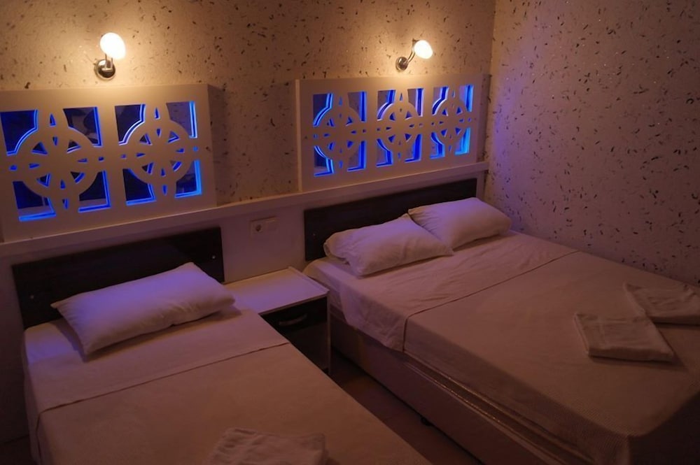 Standard Triple Room photo 3