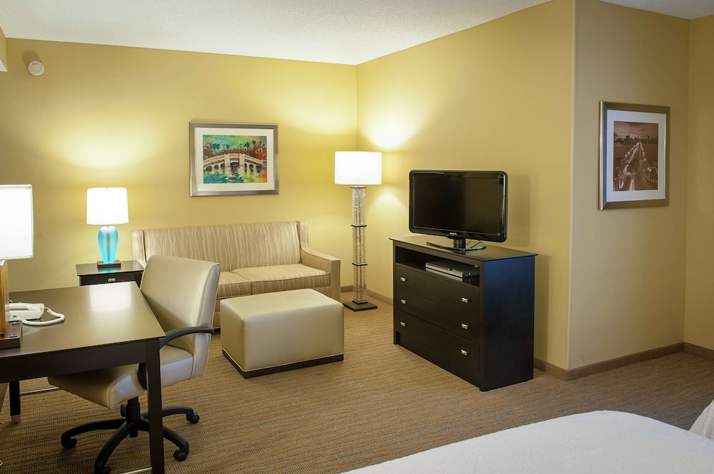 Studio Suite, 2 Queen Beds with Sofabed - Photo 3