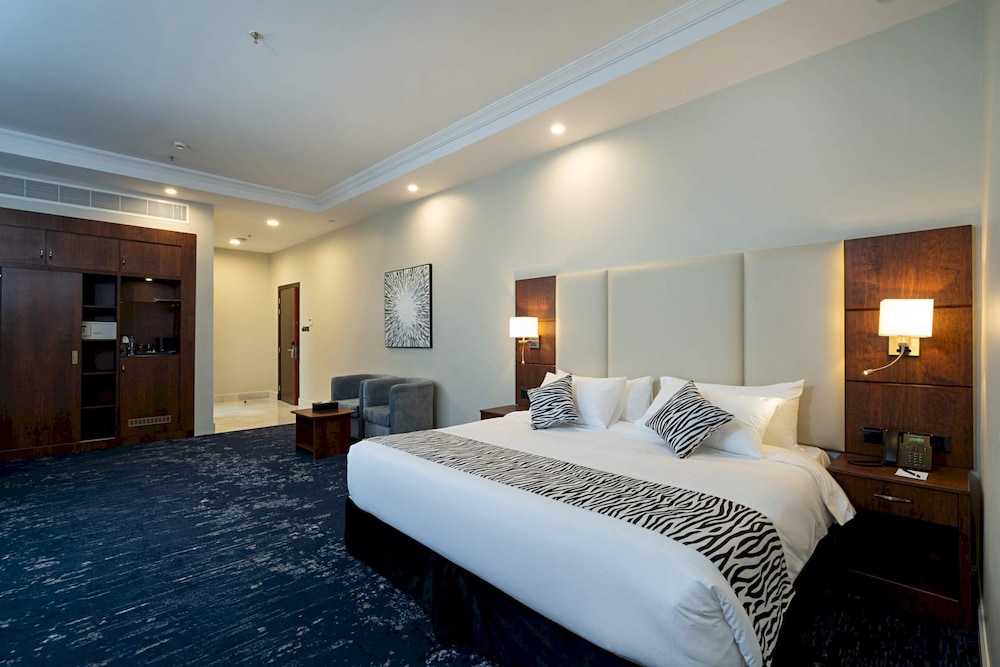 Deluxe Room, 1 King Bed