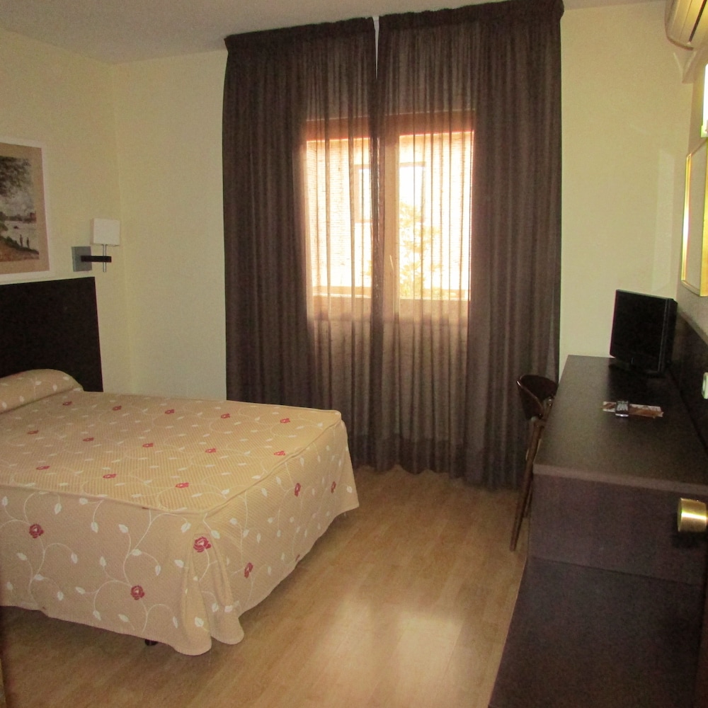 Double Room Single Use photo 3