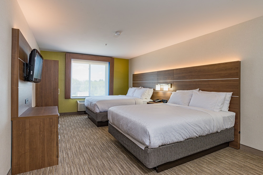 Suite, 2 Queen Beds - Photo 4