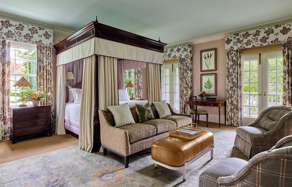Signature Room, 1 King Bed, Fireplace