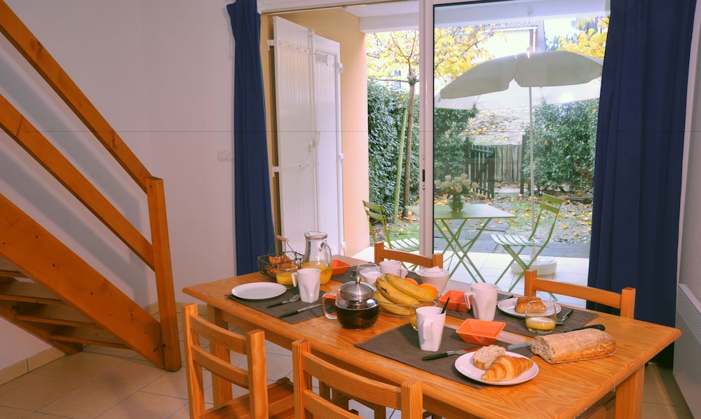 Apartment, 4 Bedrooms (Appt T4 Jardin) photo 3