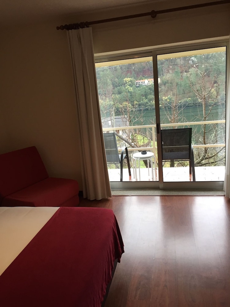 Standard Triple Room photo 2