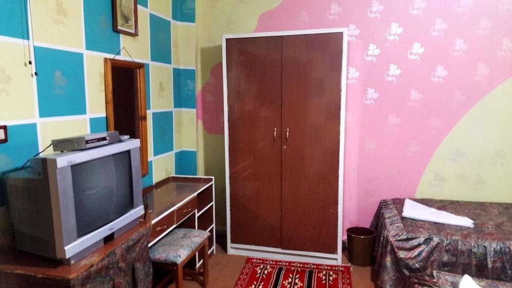 Triple Room, 3 Twin Beds photo 3