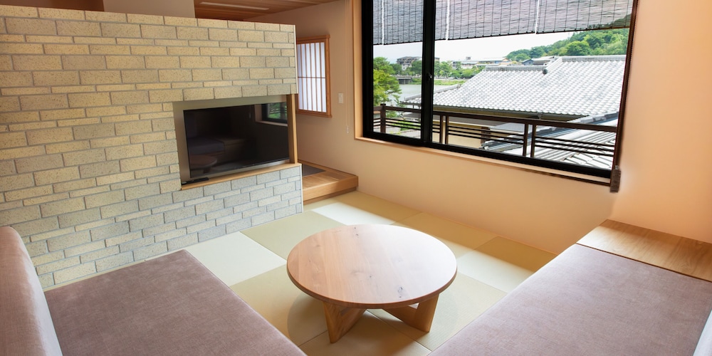 Suite Room with "Semi Open-Air Bath" Non Smoking