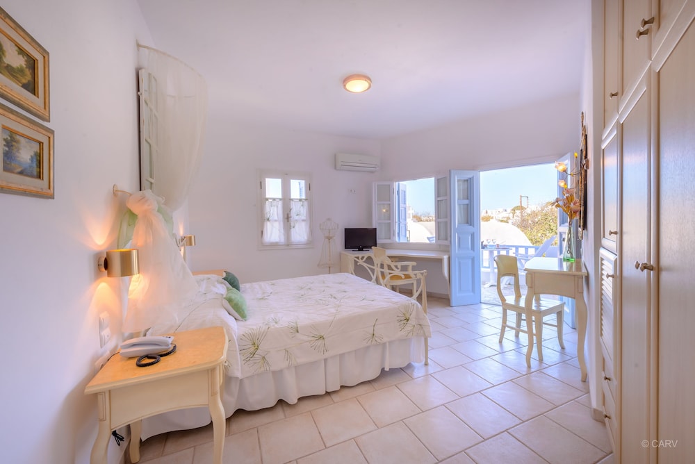 Standard Double Room, Garden View