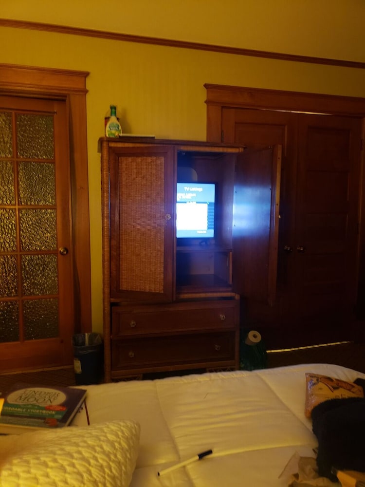 Standard Room, 1 Queen Bed - Photo 4