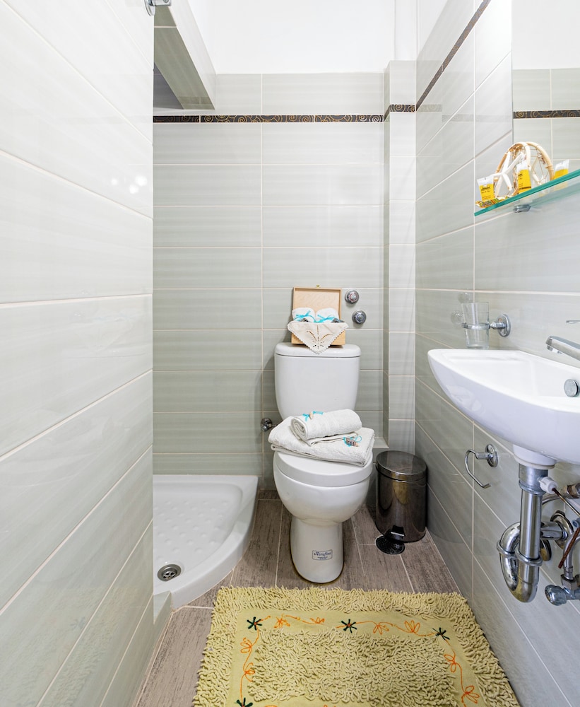 Classic Apartment photo 3