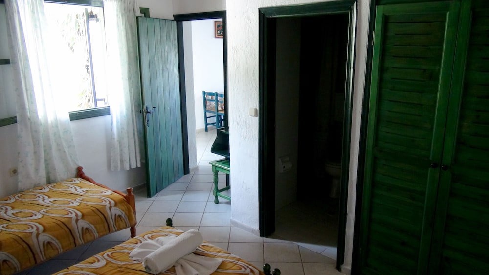 Apartment photo 2