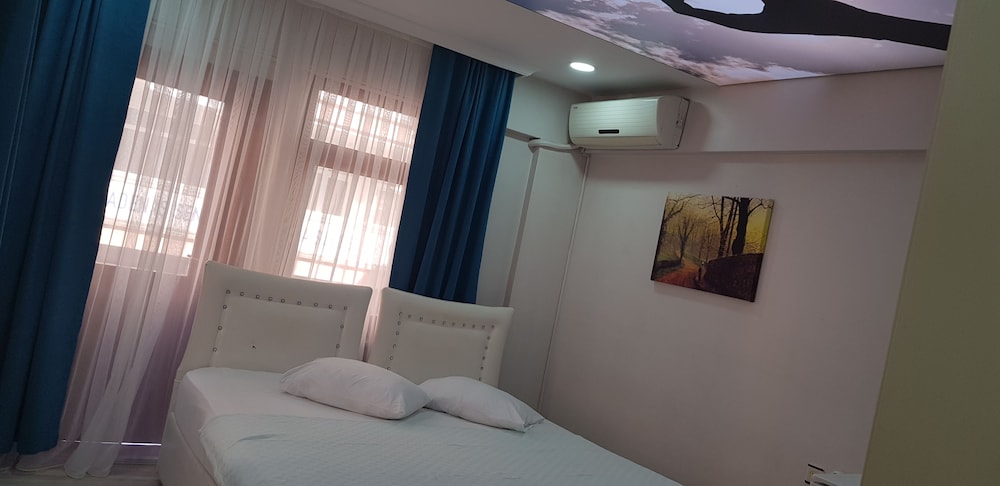 Double Or Twin Room, City View photo 3