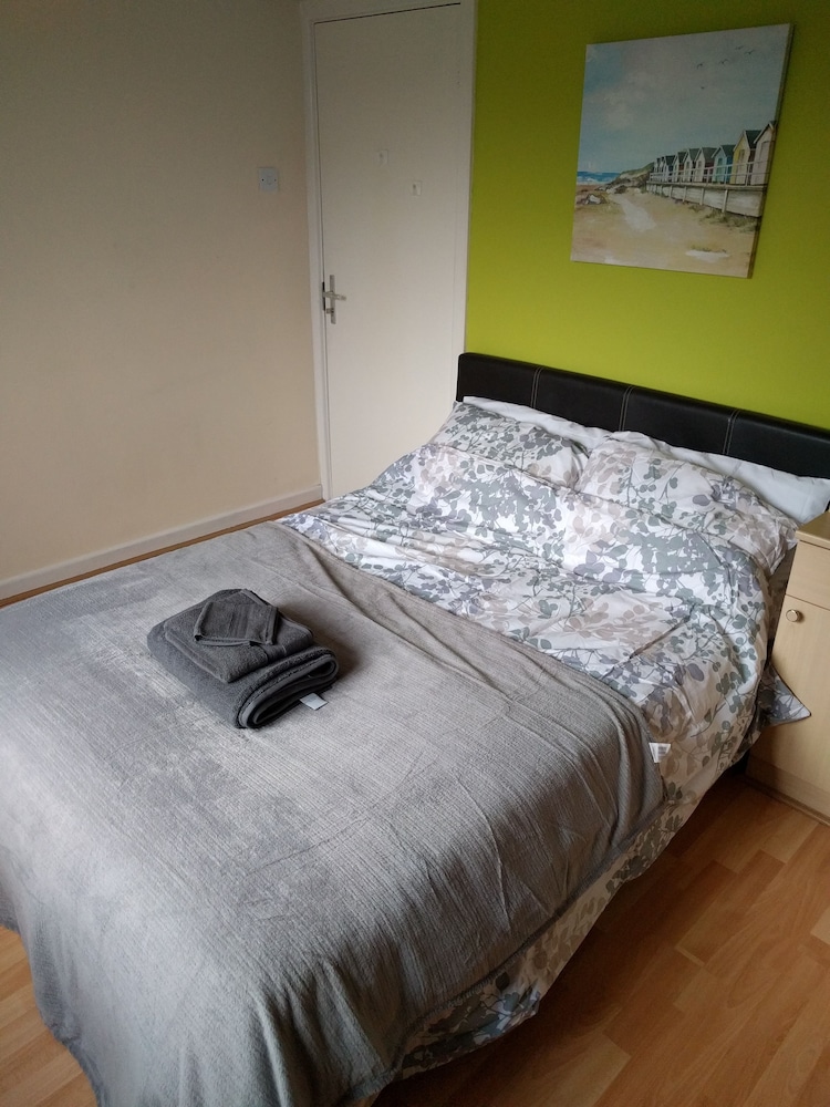 Basic Double Room photo 2