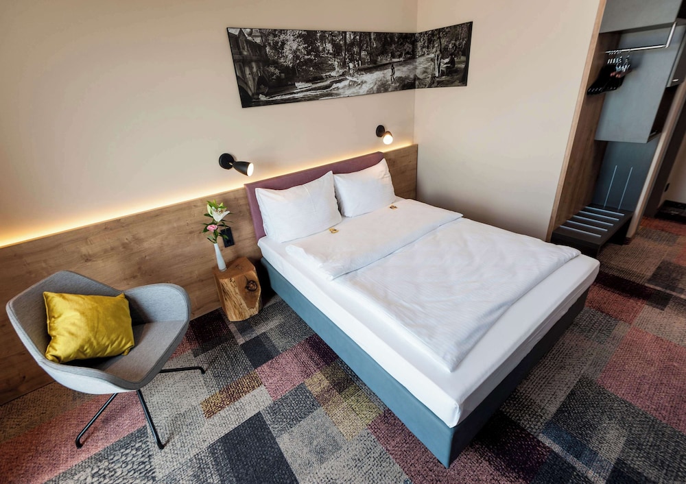 Business Room, 1 Queen Bed photo 1