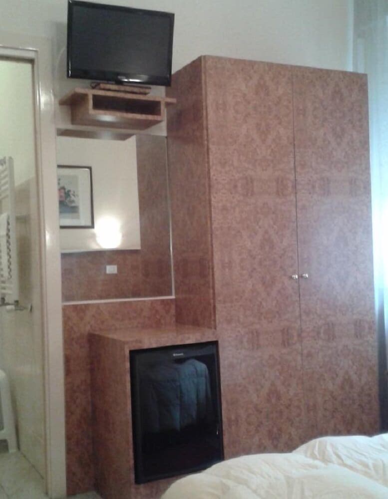 Senior Triple Room photo 2